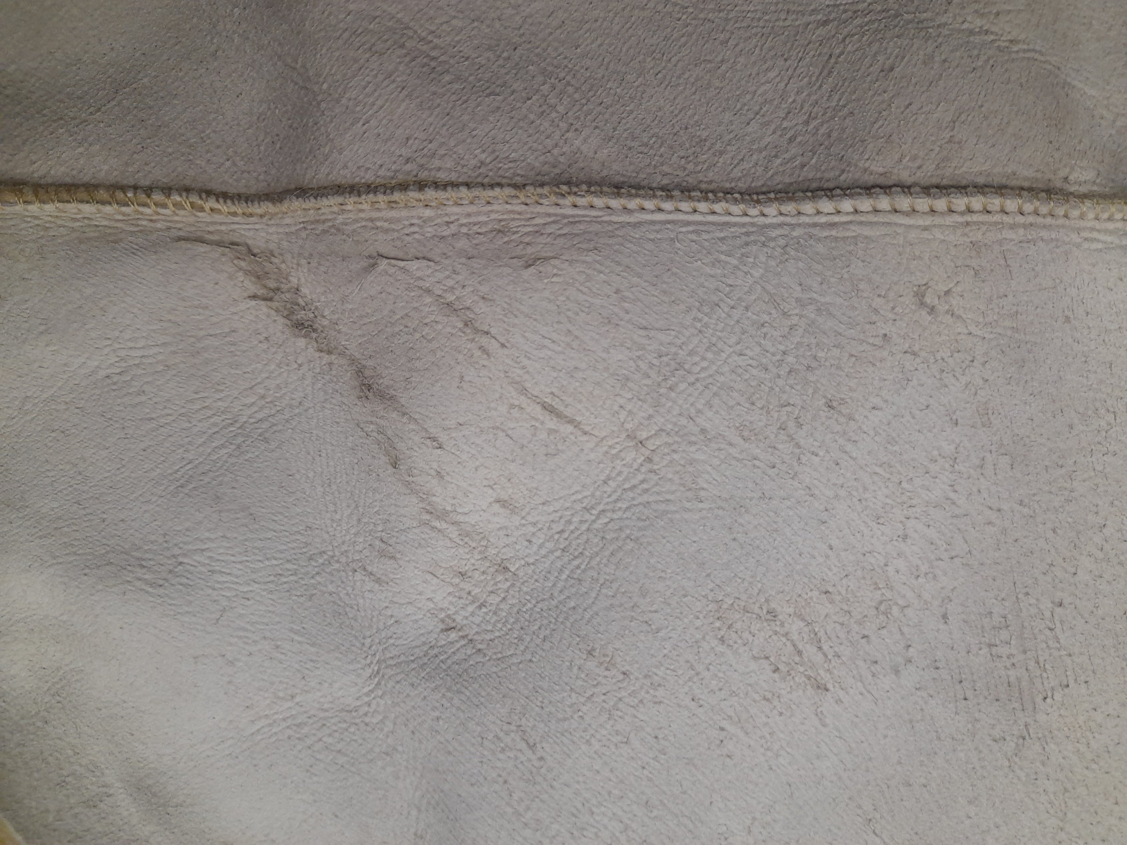 Outlet 100% Natural Sheepskin Mongolian Double Rug - 180cm x 55cm Mocha