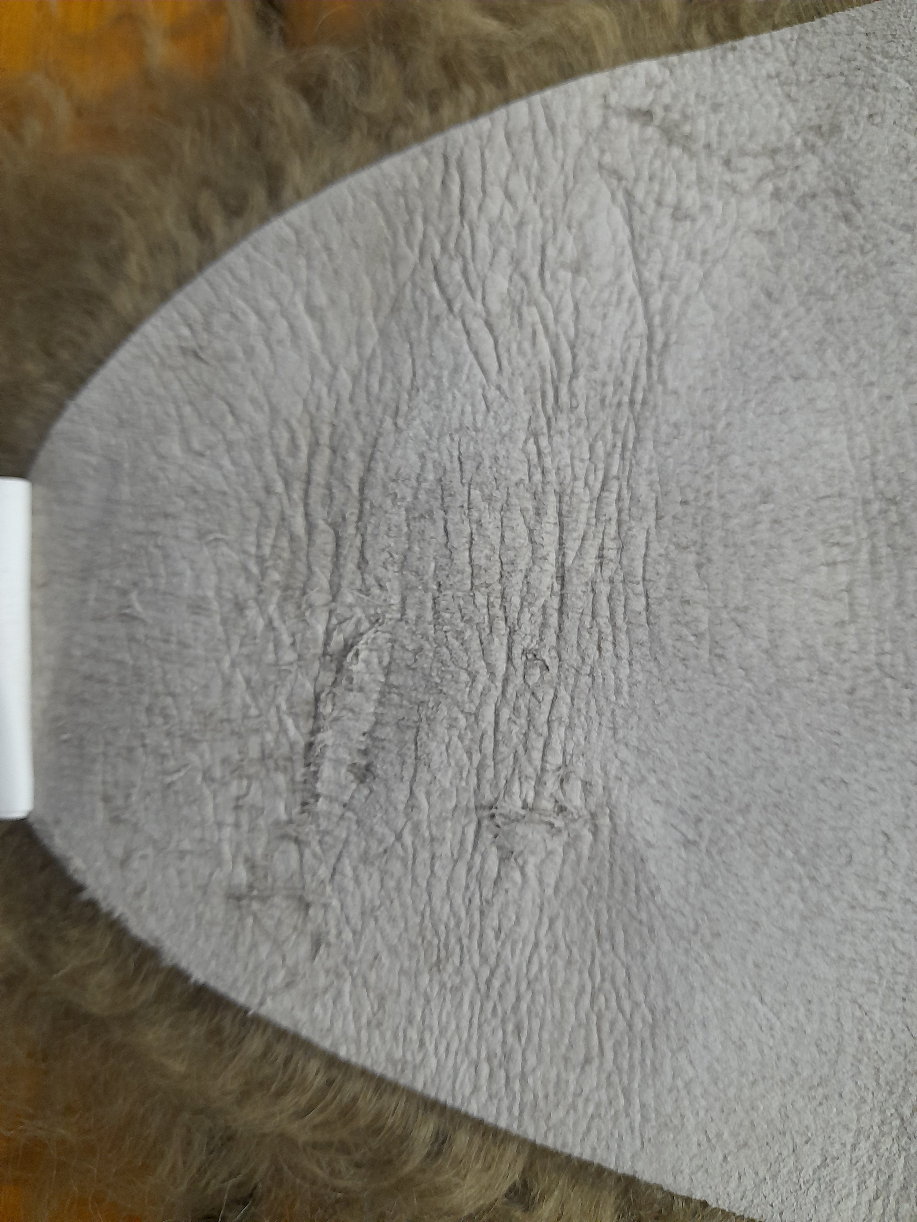 Outlet 100% Natural Sheepskin Mongolian Single Rug - 90cm x 55cm - Mocha