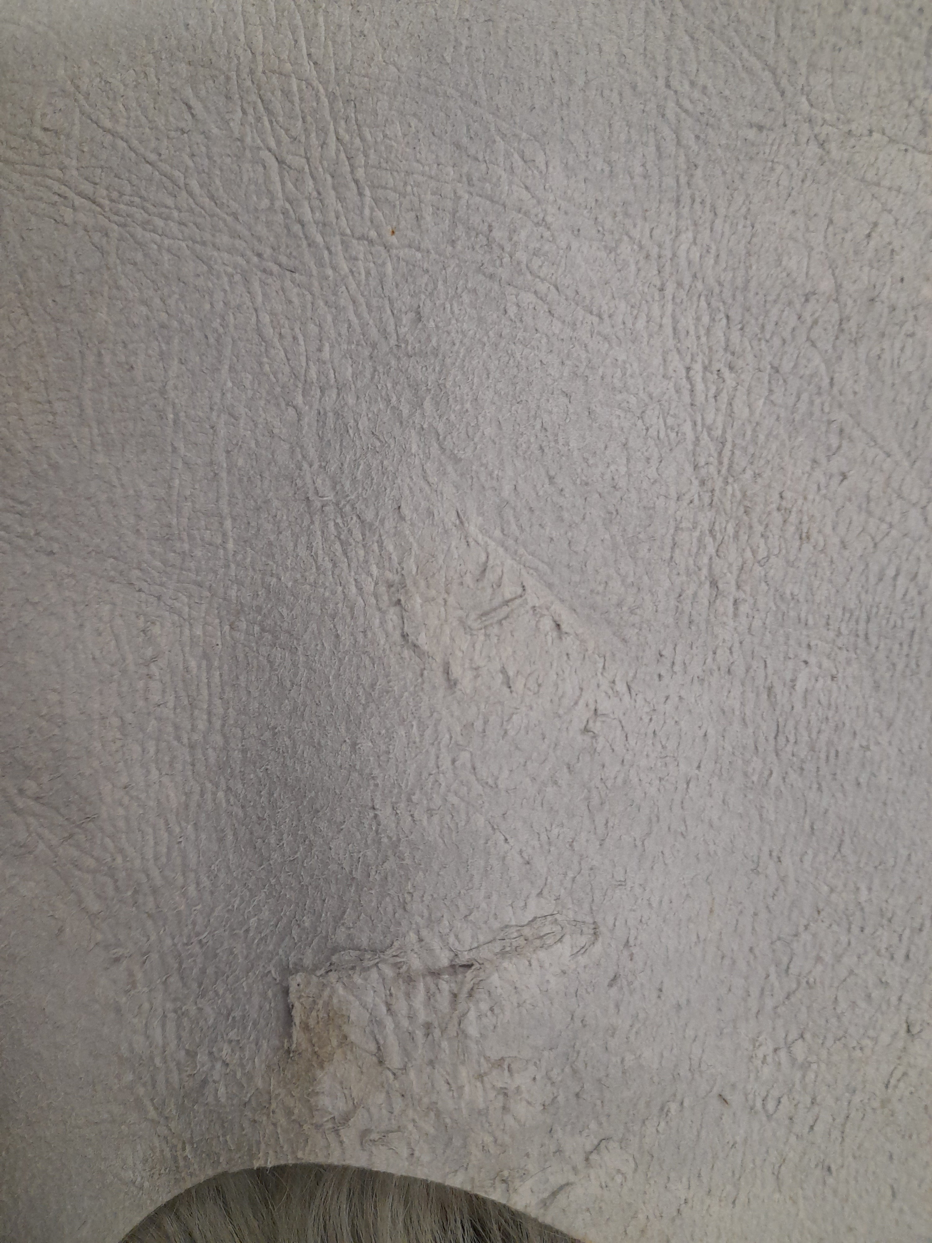 Outlet 100% Natural Sheepskin Mongolian Single Rug - 90cm x 55cm Grey