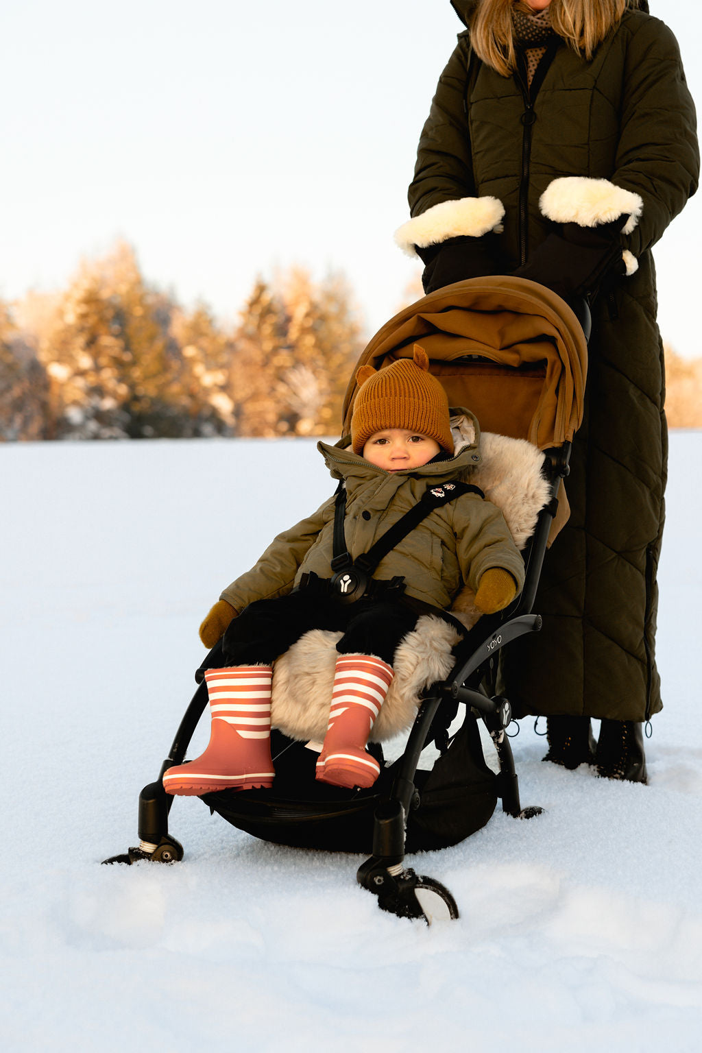 sheepskin stroller hand mitts black